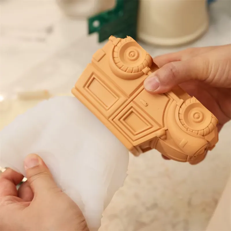 Boowan Nicole Vintage Car Conc - đánh giá và giá Plant Pot